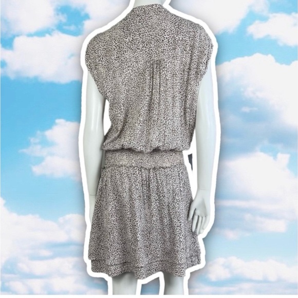 RAILS Angelina Sand Cheetah Tiered Linen Blend Smocked
Waist Mini Dress Mob Wife - Picture 8 of 13